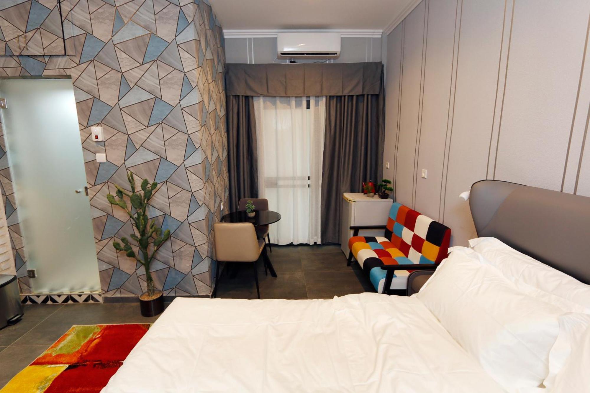 King's Rooftop Aparthotel